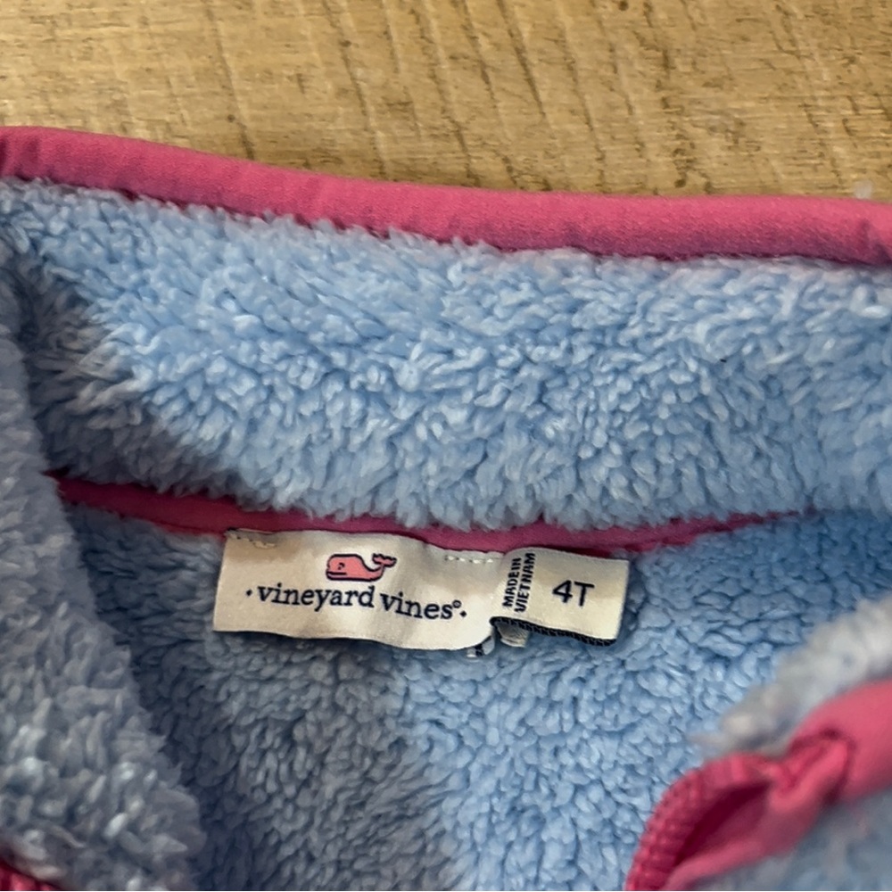 Vineyard Vines Toddler’s High Pile Soft Fleece 1/4 Zip Pullover Size 4T - Picture 3 of 6
